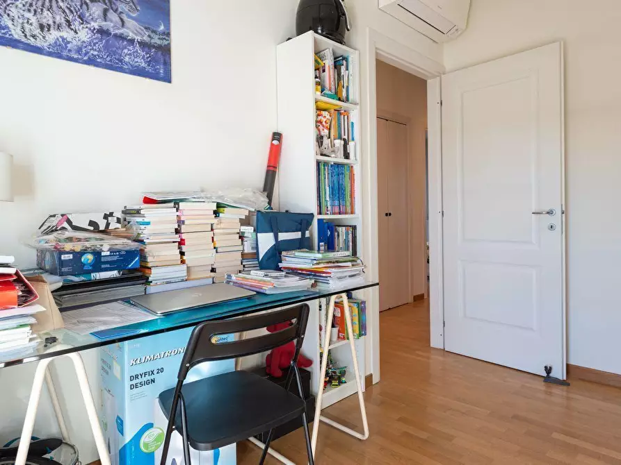 Immagine 11 di Mansarda in vendita  a Camaiore