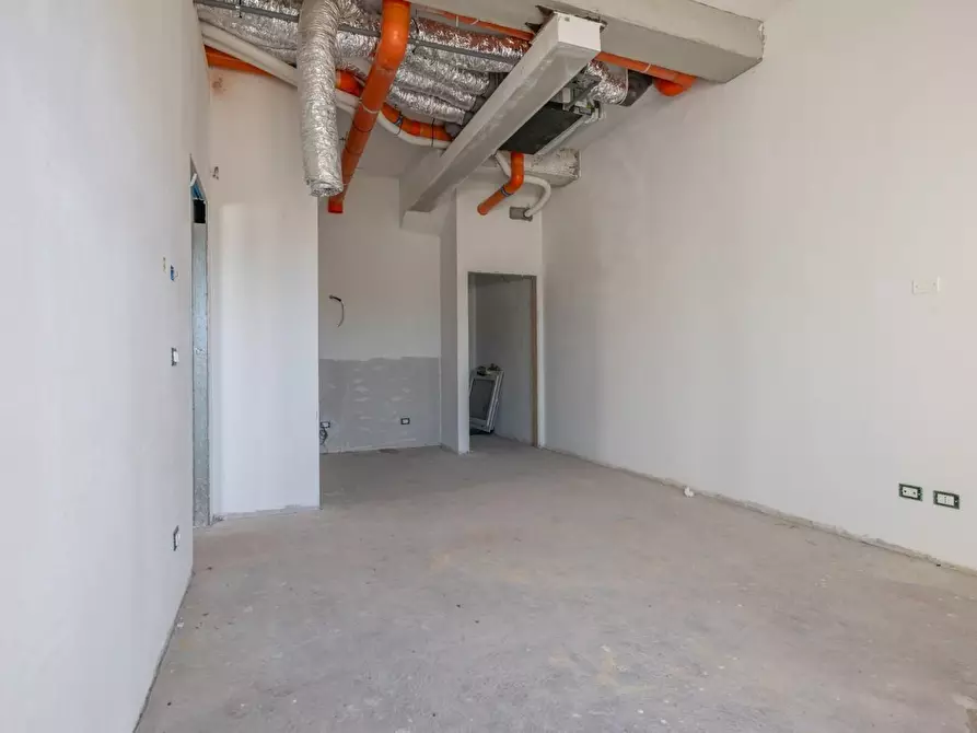 Immagine 2 di Appartamento in vendita  a Cascina