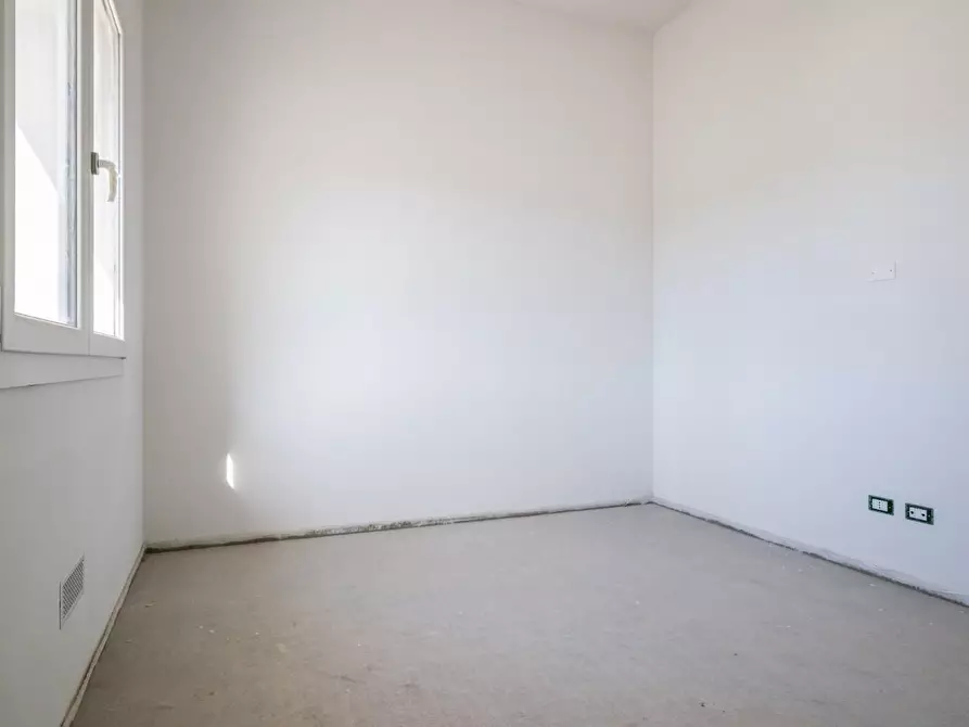 Immagine 15 di Appartamento in vendita  a Cascina