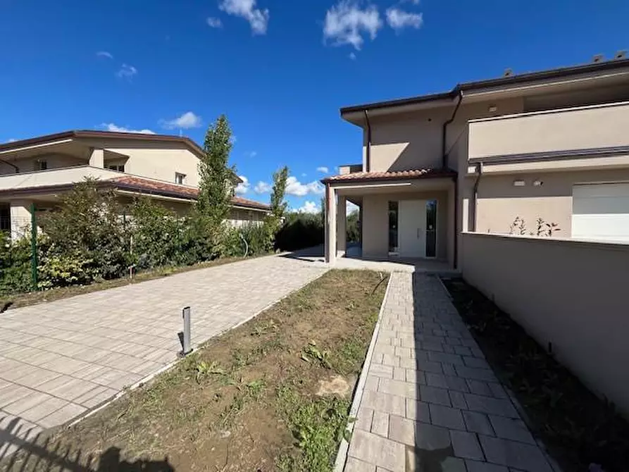 Immagine 7 di Casa quadrifamiliare in vendita  a Pontedera