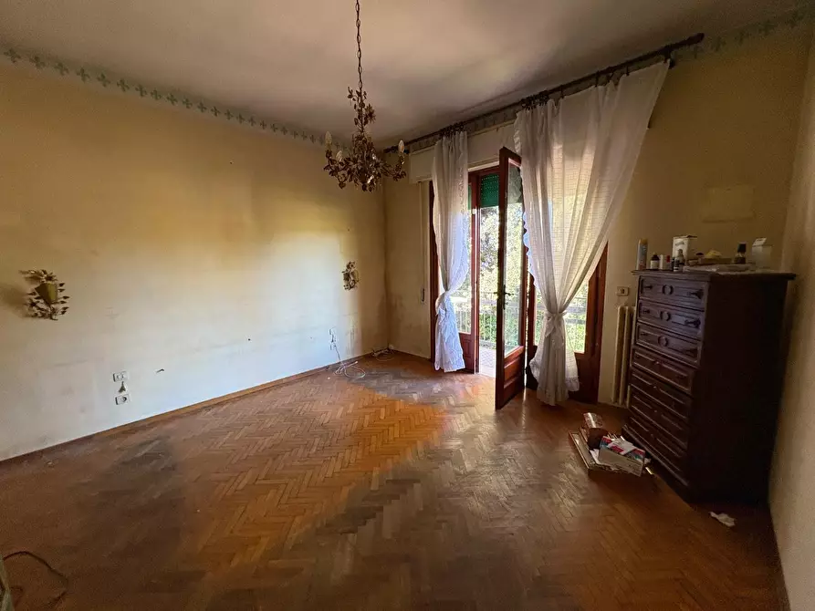 Immagine 23 di Villa in vendita  a Lucca