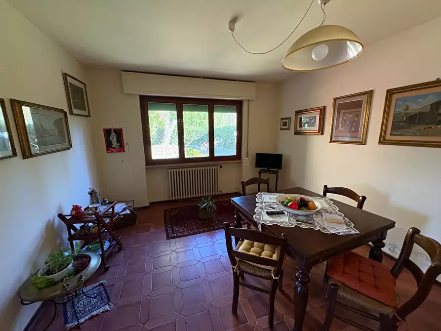 Immagine 15 di Villa in vendita  a Lucca