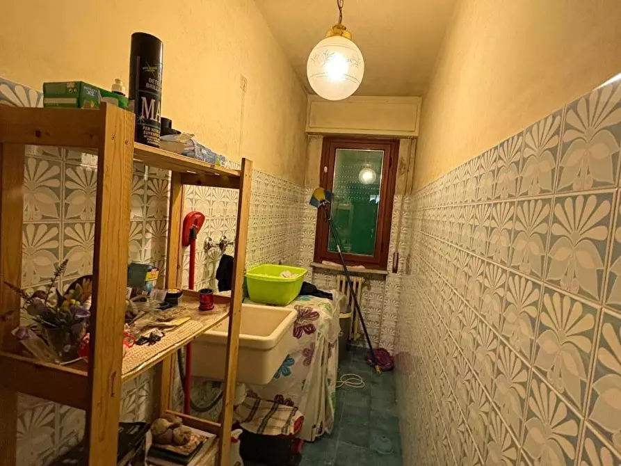 Immagine 13 di Villa in vendita  a Lucca