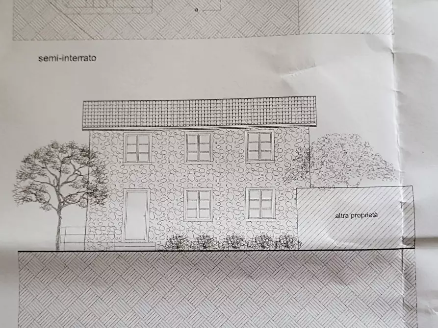 Immagine 25 di Rustico / casale in vendita  a Carrara