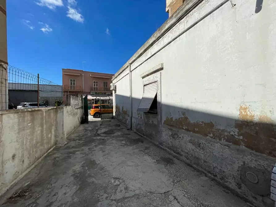 Immagine 4 di Appartamento in vendita  a Taranto