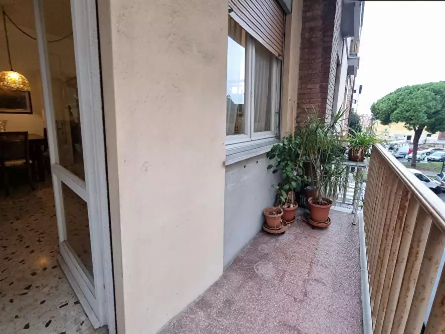 Immagine 28 di Appartamento in vendita  a Livorno