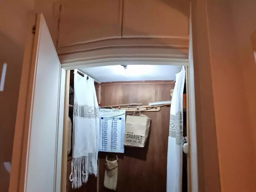 Immagine 18 di Appartamento in vendita  a Livorno