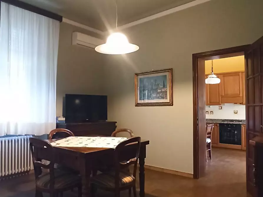 Immagine 12 di Villa in affitto  a Lucca