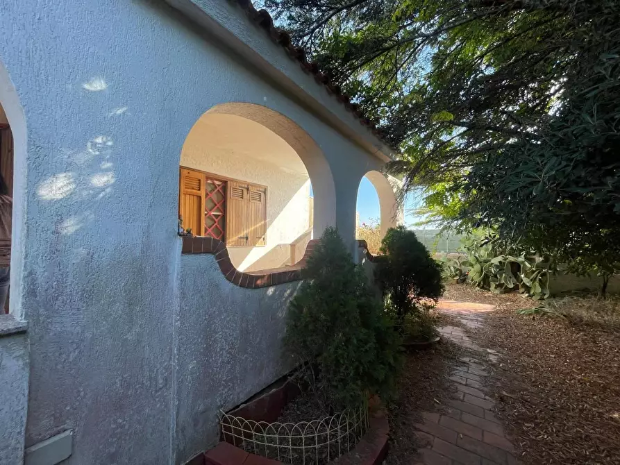 Immagine 6 di Villa in vendita  a Leporano