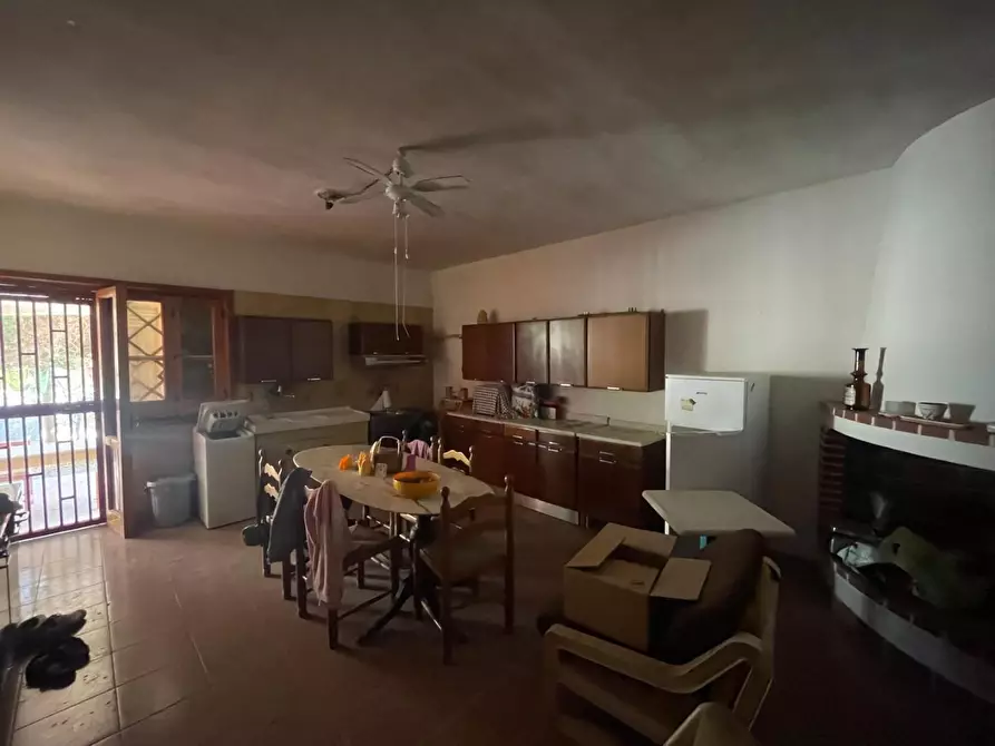 Immagine 15 di Villa in vendita  a Leporano