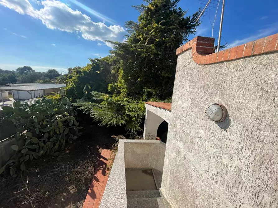 Immagine 11 di Villa in vendita  a Leporano