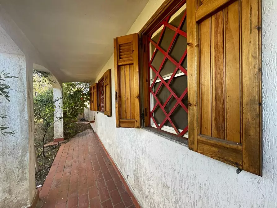 Immagine 18 di Villa in vendita  a Leporano