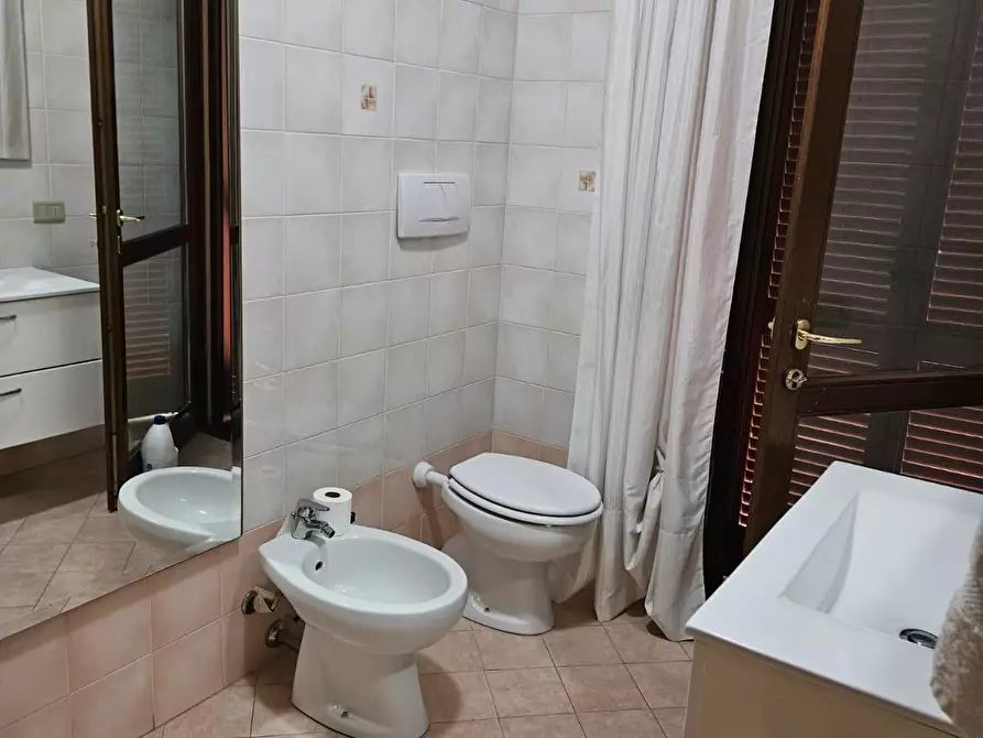 Immagine 13 di Villetta a schiera in affitto  a Cascina