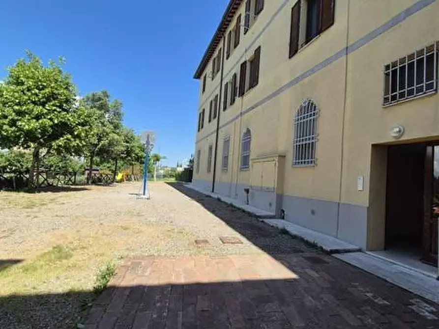 Immagine 30 di Appartamento in vendita  a Siena