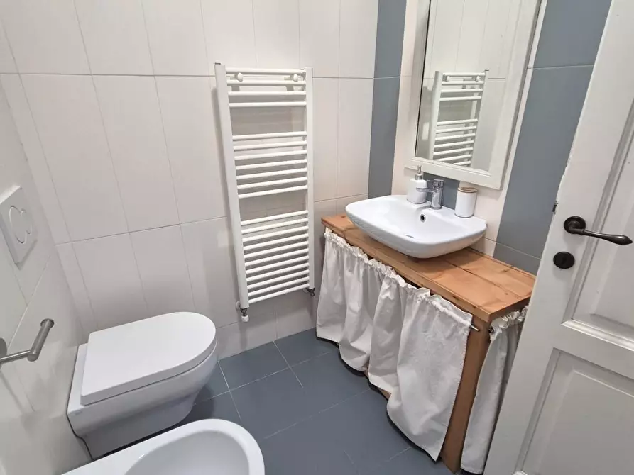 Immagine 28 di Appartamento in vendita  a Siena