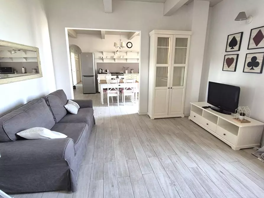 Immagine 9 di Appartamento in vendita  a Siena