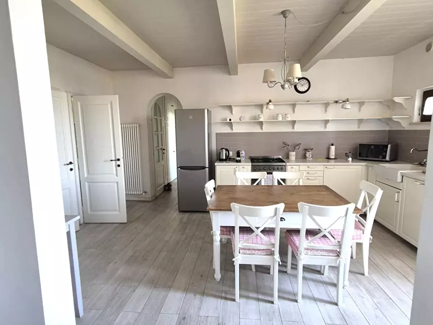 Immagine 13 di Appartamento in vendita  a Siena