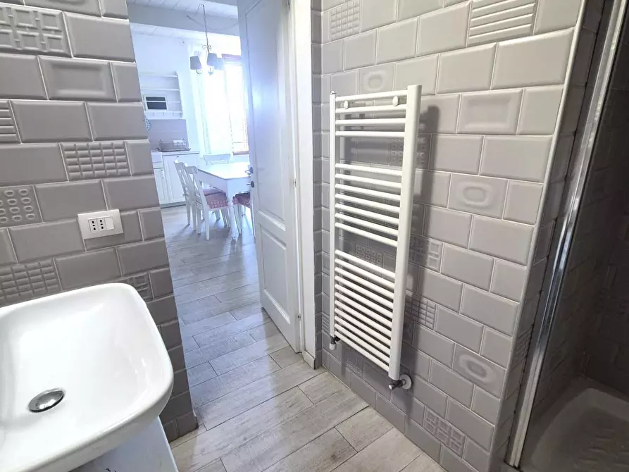 Immagine 27 di Appartamento in vendita  a Siena