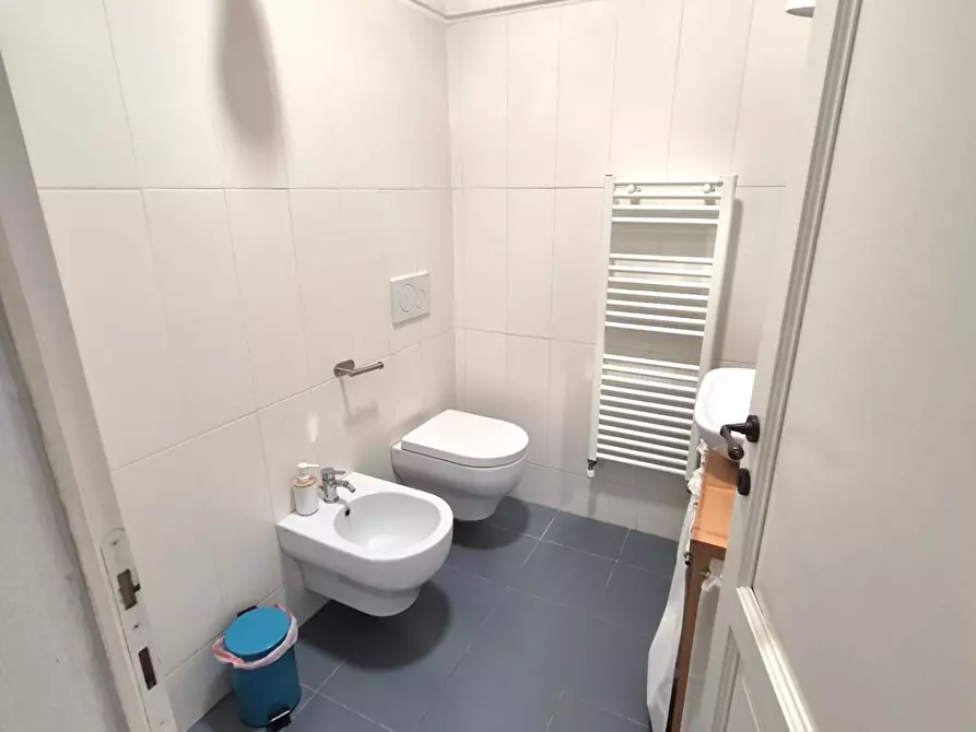 Immagine 19 di Appartamento in vendita  a Siena