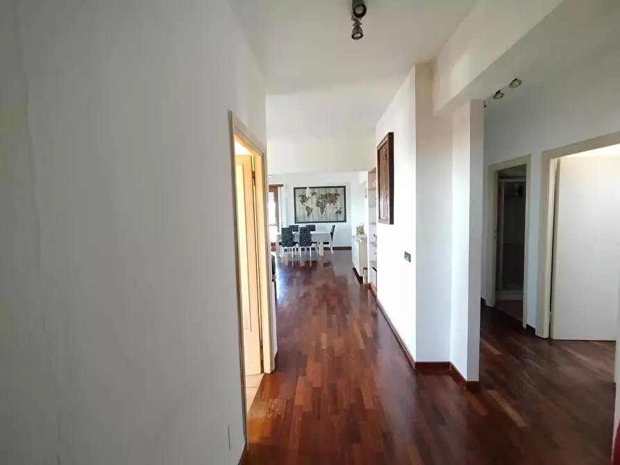 Immagine 12 di Appartamento in vendita  a Pontedera