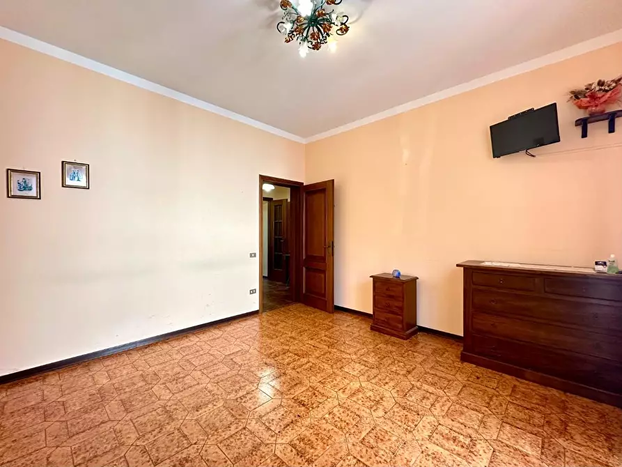 Immagine 20 di Villa in vendita  a Capannori