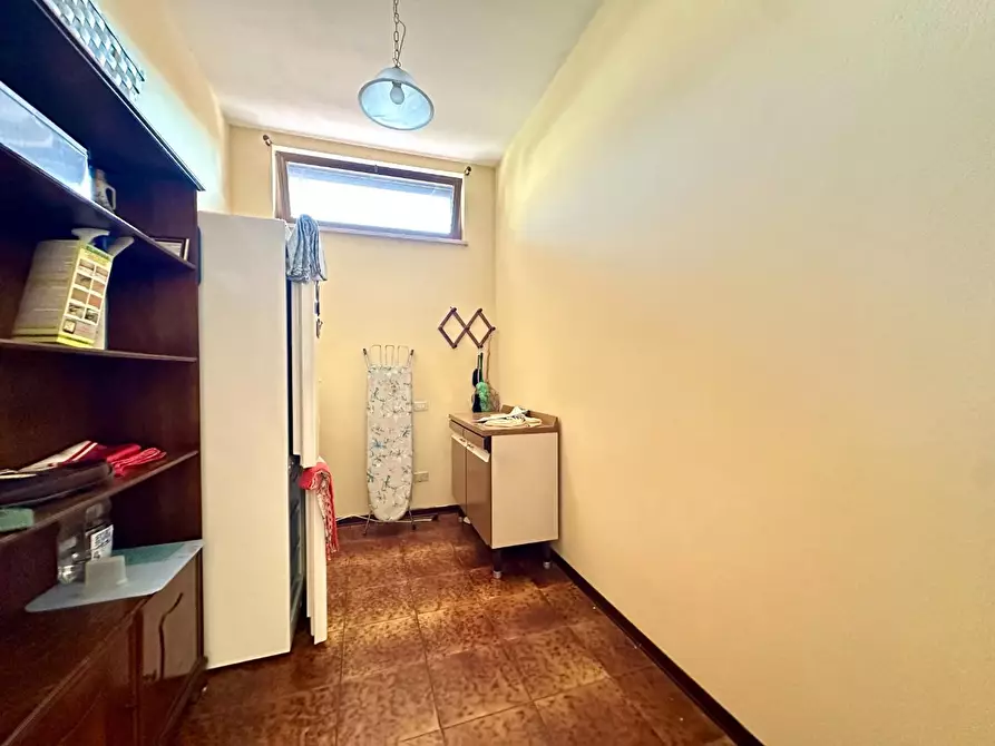 Immagine 26 di Villa in vendita  a Capannori