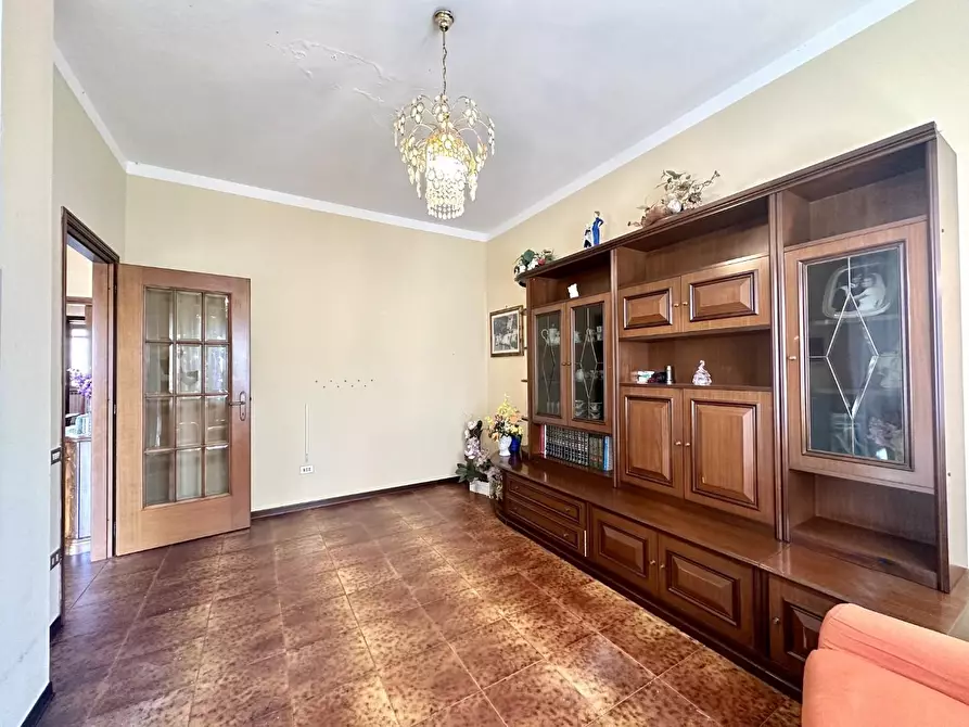 Immagine 9 di Villa in vendita  a Capannori