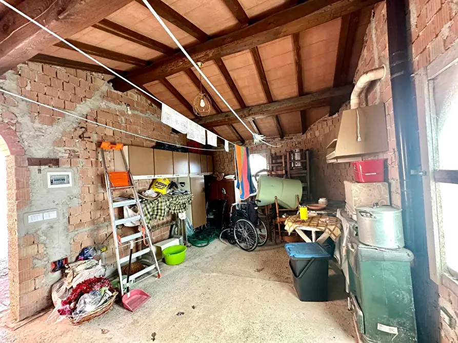 Immagine 31 di Villa in vendita  a Capannori