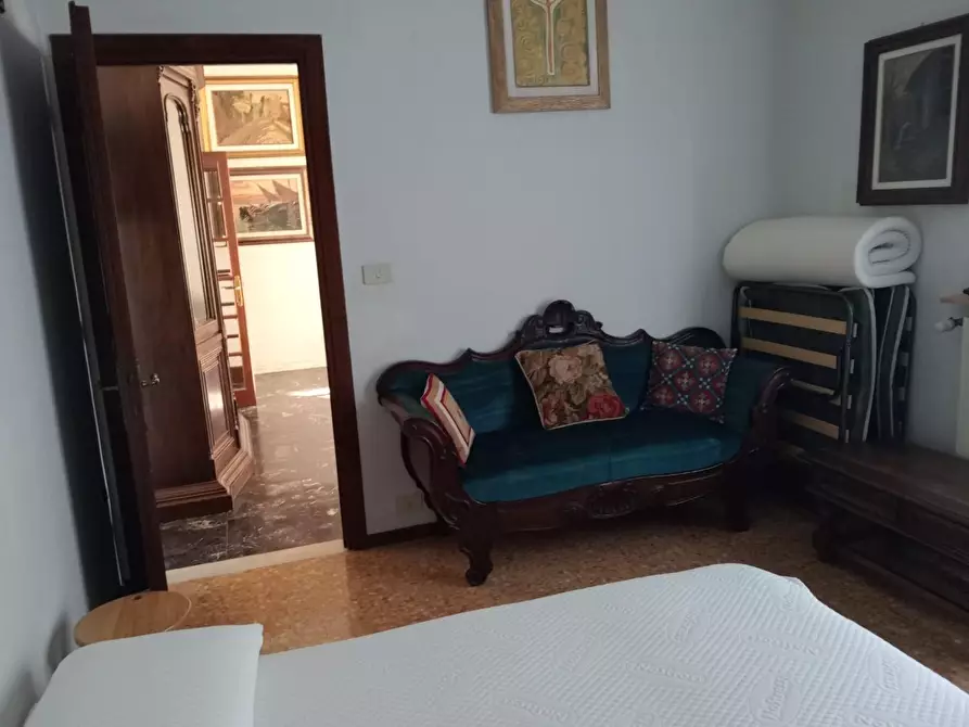 Immagine 8 di Appartamento in vendita  a Lerici