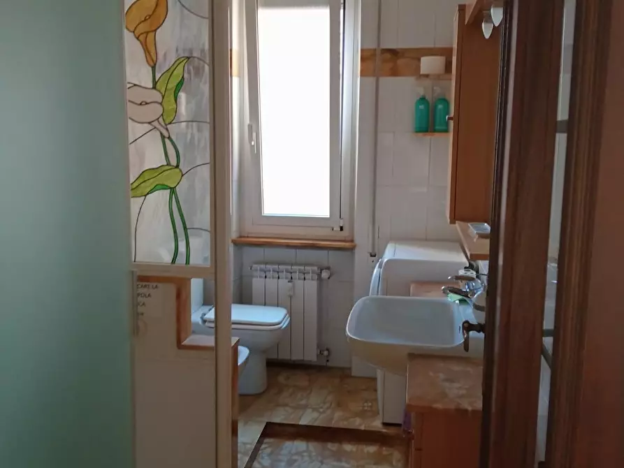 Immagine 2 di Appartamento in vendita  a Lerici