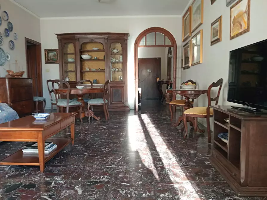 Immagine 19 di Appartamento in vendita  a Lerici