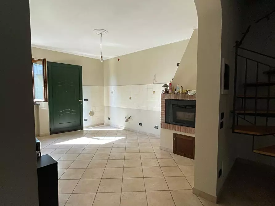 Immagine 29 di Casa indipendente in vendita  a Lucca