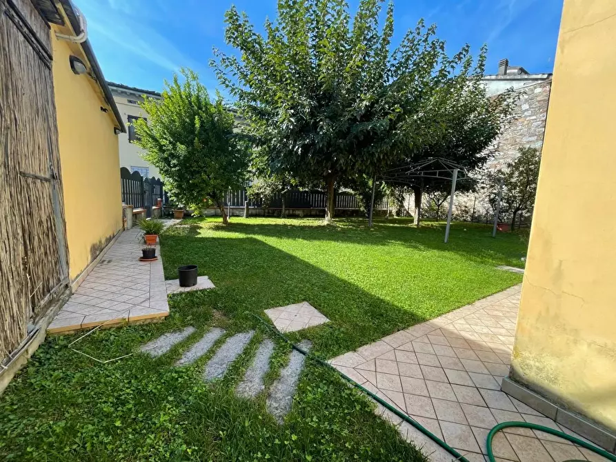 Immagine 23 di Casa indipendente in vendita  a Lucca