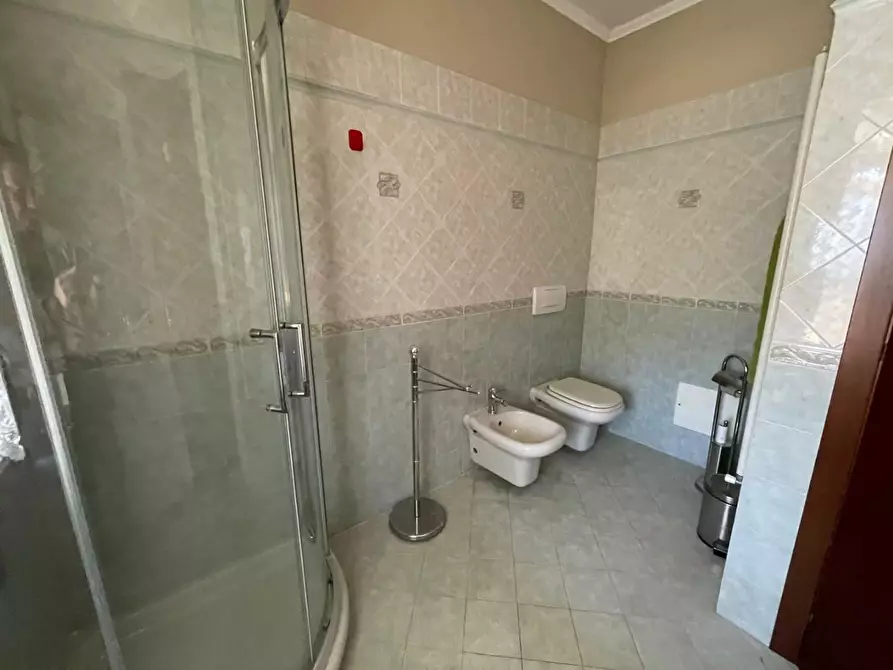 Immagine 19 di Casa indipendente in vendita  a Lucca