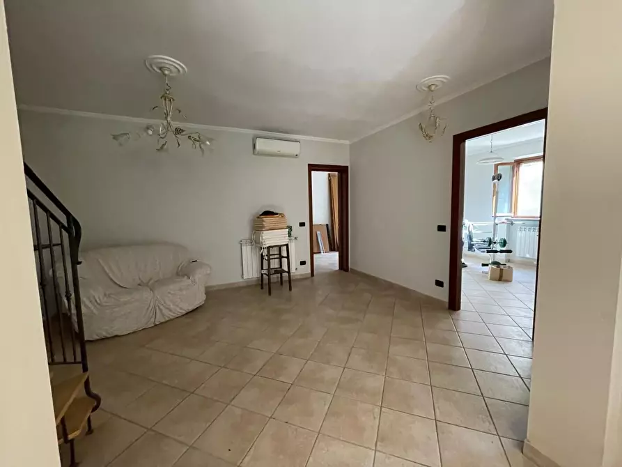 Immagine 25 di Casa indipendente in vendita  a Lucca