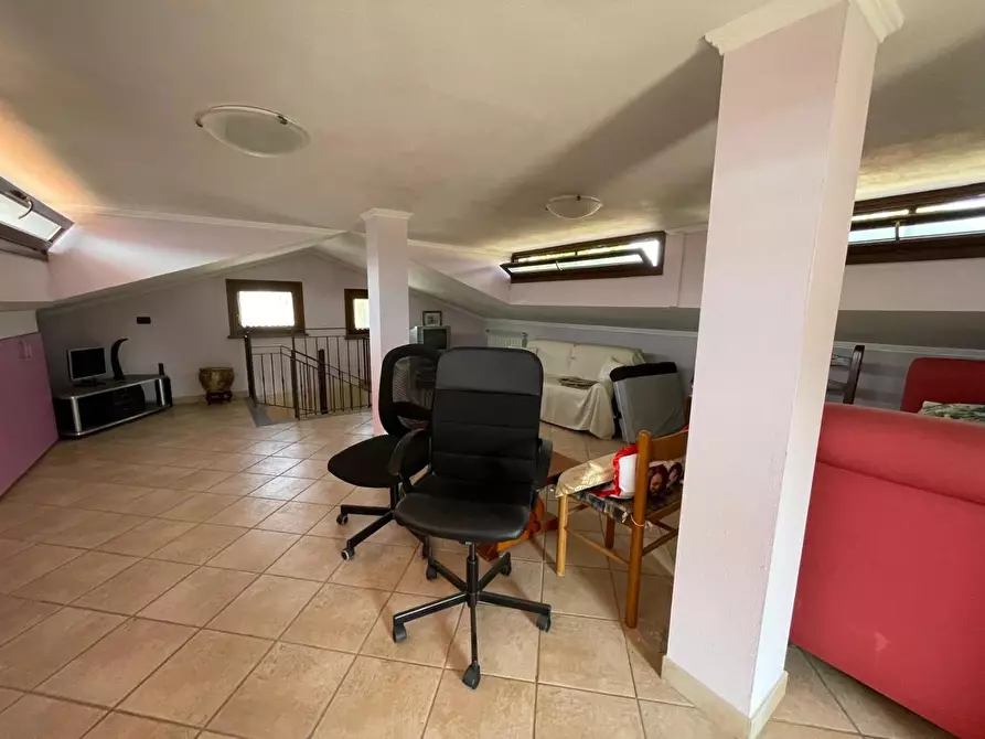 Immagine 13 di Casa indipendente in vendita  a Lucca