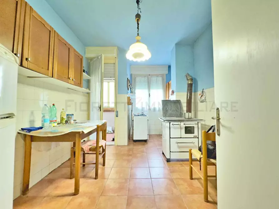 Immagine 3 di Appartamento in vendita  a Roccastrada