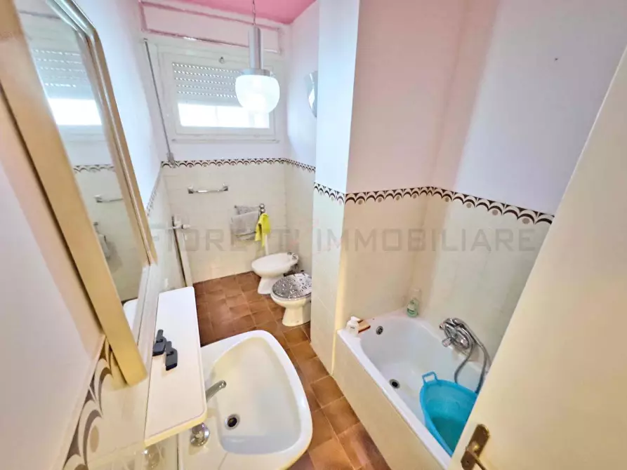 Immagine 17 di Appartamento in vendita  a Roccastrada