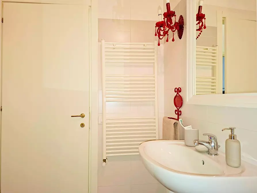 Immagine 111 di Appartamento in vendita  a Buti