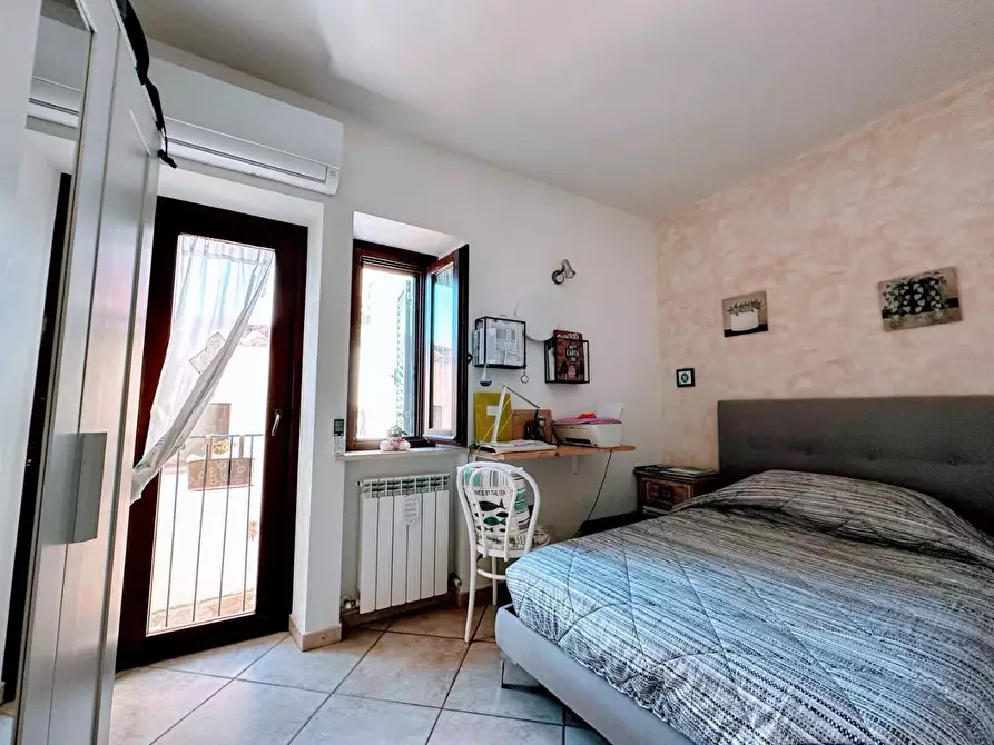 Immagine 11 di Appartamento in vendita  a Suvereto