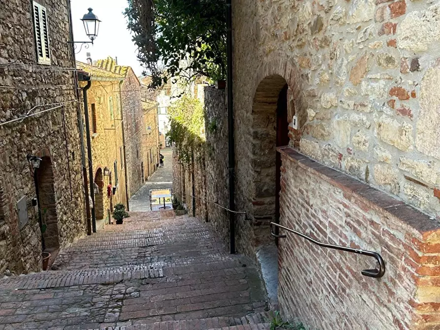 Immagine 31 di Appartamento in vendita  a Suvereto