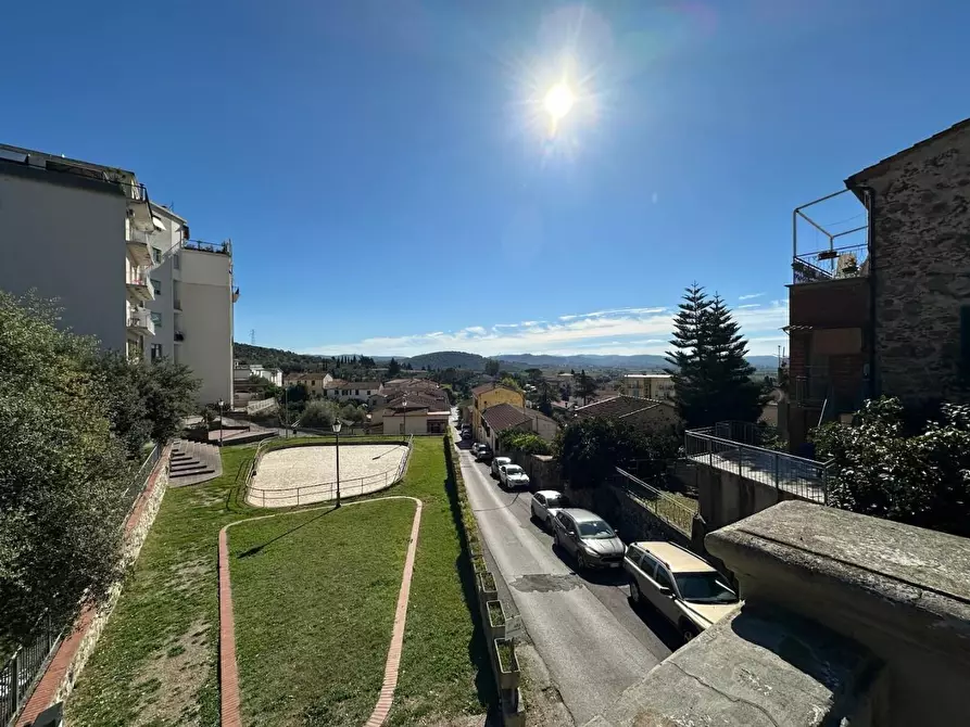 Immagine 40 di Appartamento in vendita  a Suvereto