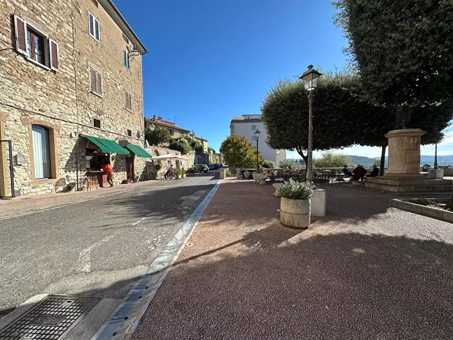 Immagine 38 di Appartamento in vendita  a Suvereto