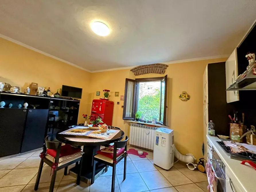 Immagine 7 di Appartamento in vendita  a Suvereto