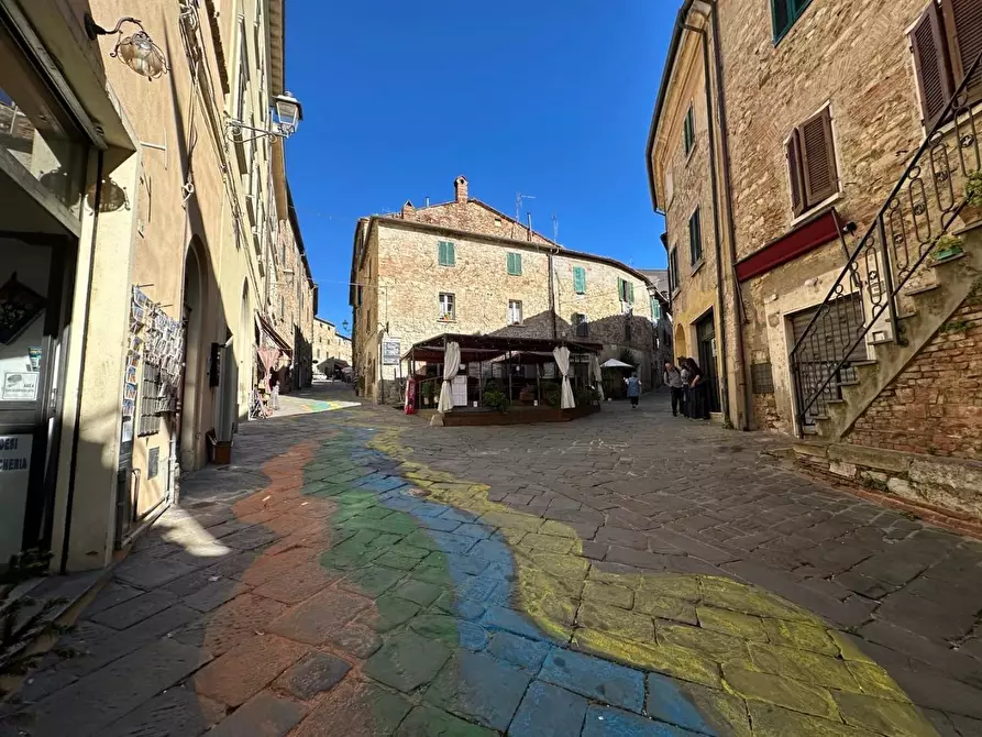 Immagine 35 di Appartamento in vendita  a Suvereto