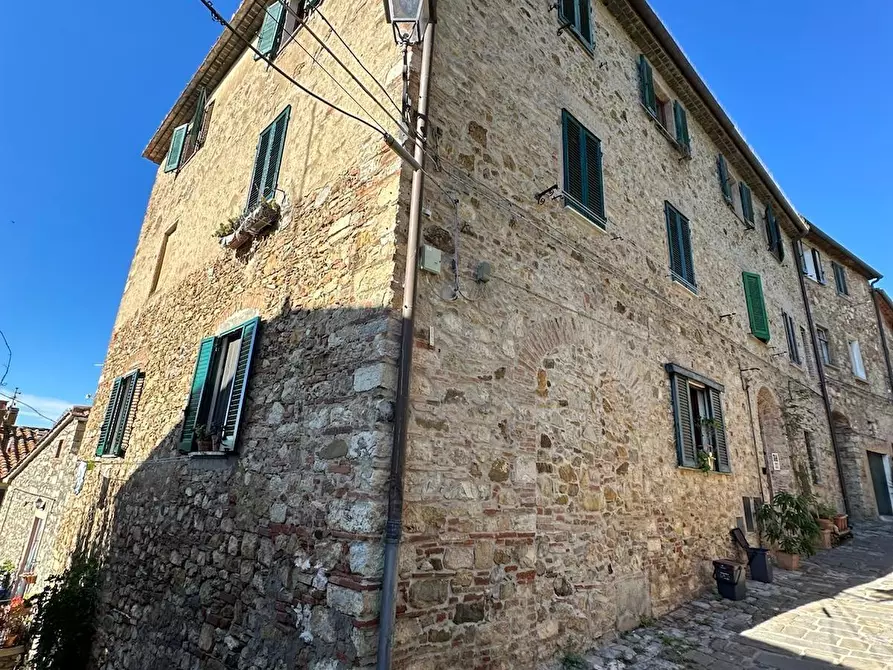 Immagine 1 di Appartamento in vendita  a Suvereto