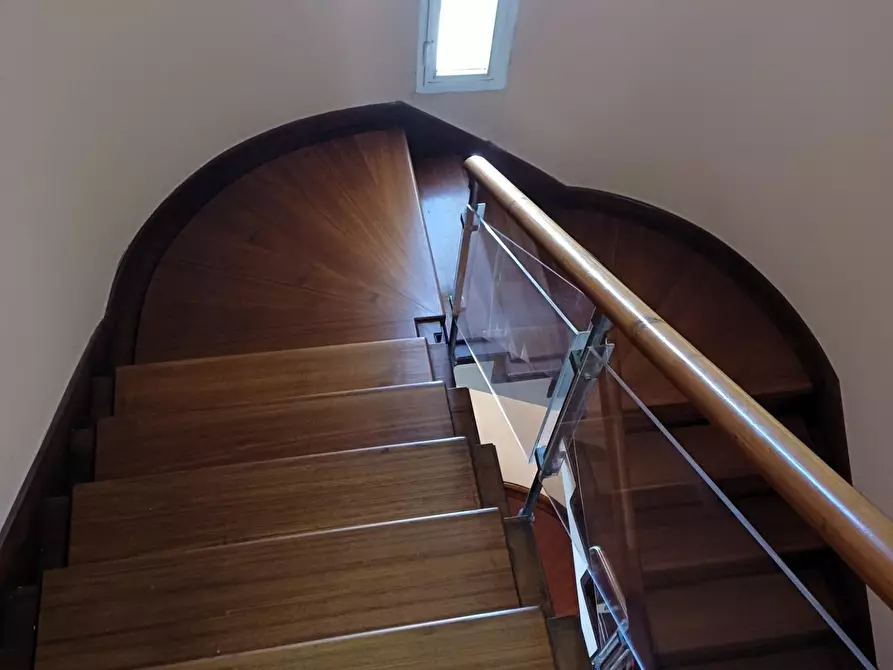 Immagine 16 di Villa in vendita  a Empoli