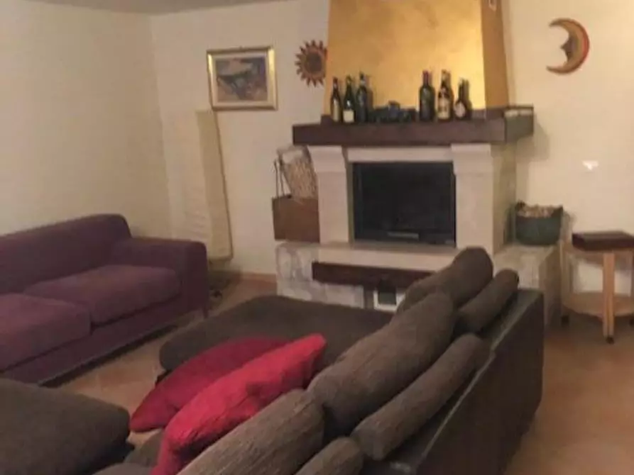 Immagine 7 di Casa quadrifamiliare in vendita  a Castelnuovo Magra