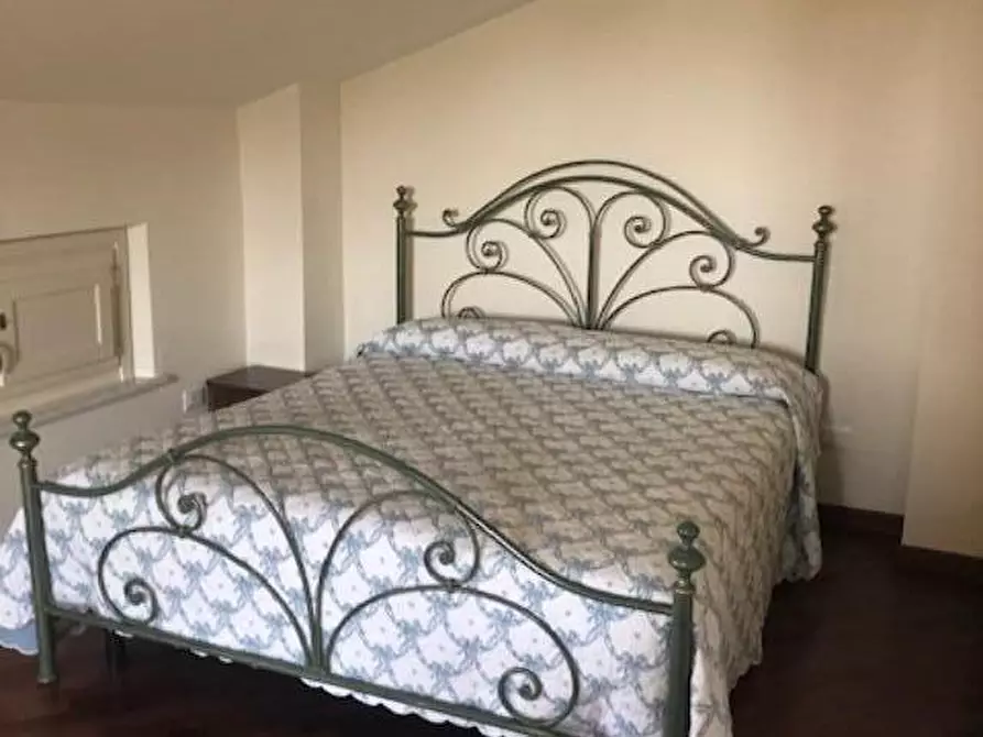 Immagine 20 di Casa quadrifamiliare in vendita  a Castelnuovo Magra