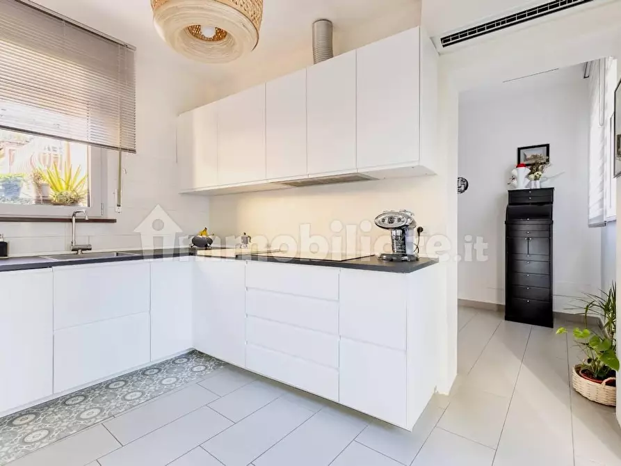 Immagine 9 di Terratetto in vendita  a Pisa